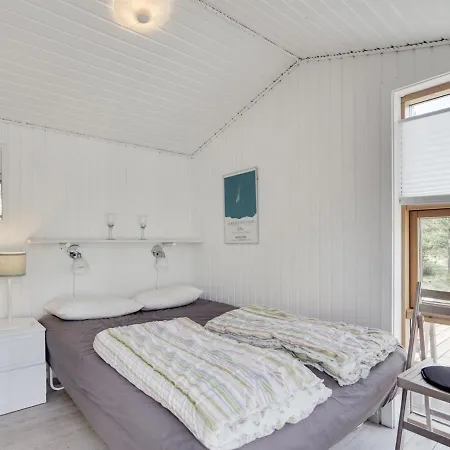 Ninna - 1km From The Sea By Interhome *