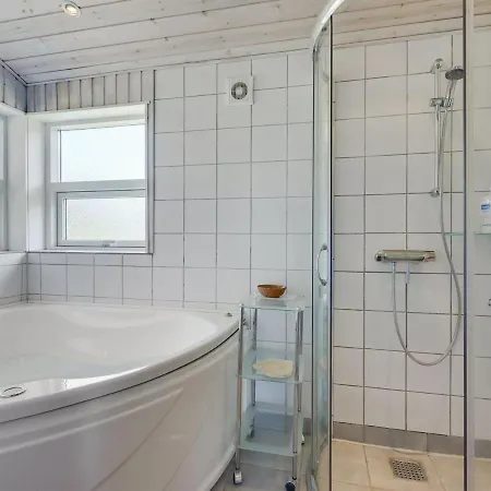 Holiday home Ninna - 1km From The Sea By Interhome *