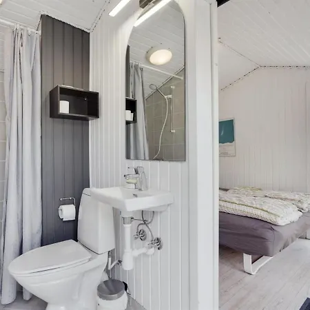 Holiday home Ninna - 1km From The Sea By Interhome